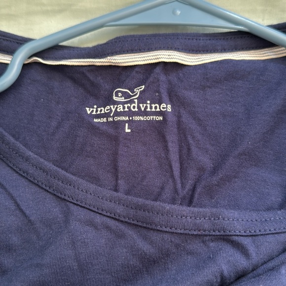 NWOT Vineyard Vines Shirt - Picture 3 of 3